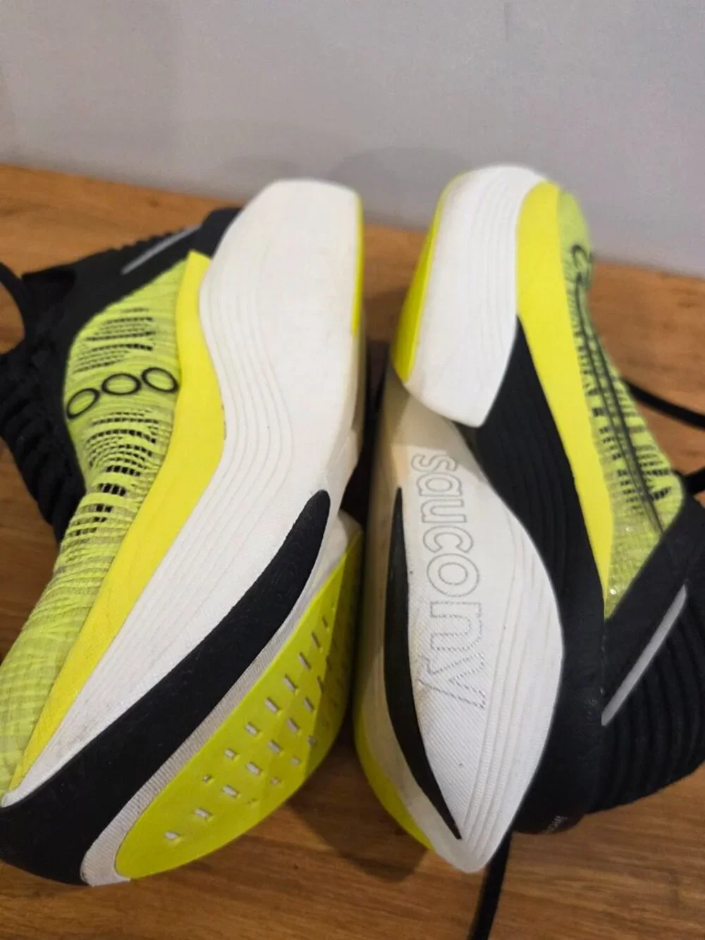 Saucony Endorphin Elite 2 Running Shoes Citron Black